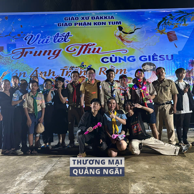 Vui Trung Thu và Lửa trại ấm áp tại Làng Đăk Kia